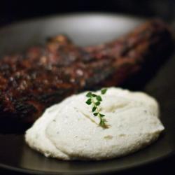cauliflower-puree-and-steak_0.jpg
